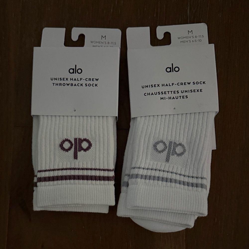 ALO Yoga Unisex Half-Crew Socks - White with Burgundy and Gray